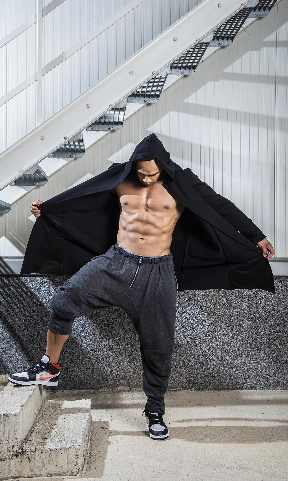 Raw Hem Open Sweatshirt
